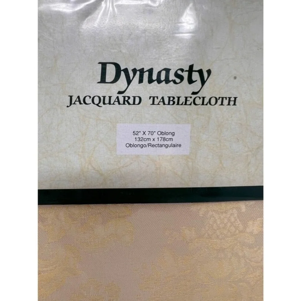 Dynasty Jacquard Tablecloth Oblong 52